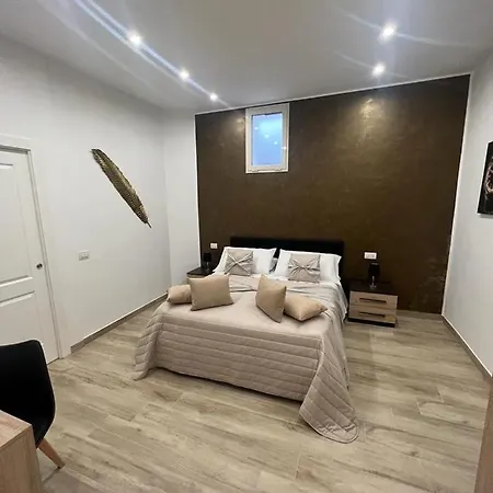 Goldenhouse
