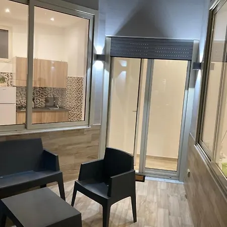 Πανσιόν Goldenhouse 3*