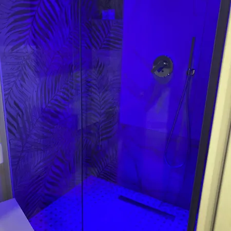 Goldenhouse Πανσιόν