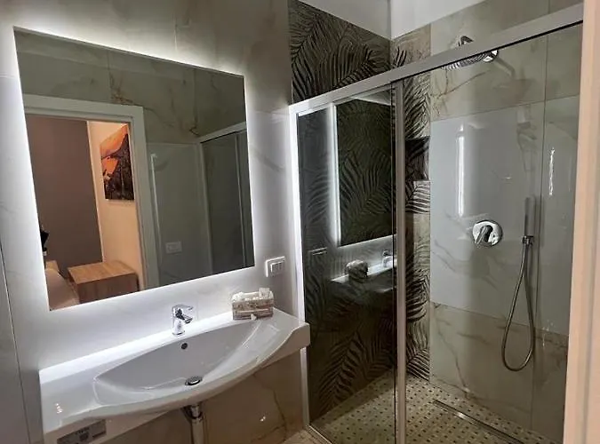 Goldenhouse Πανσιόν 3*