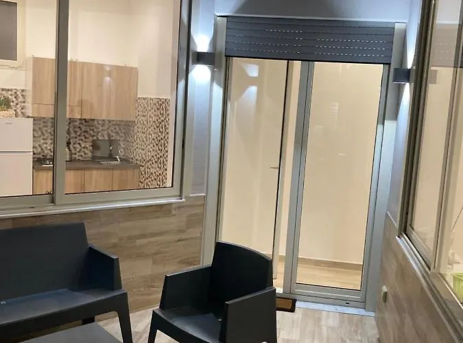 Πανσιόν Goldenhouse 3*